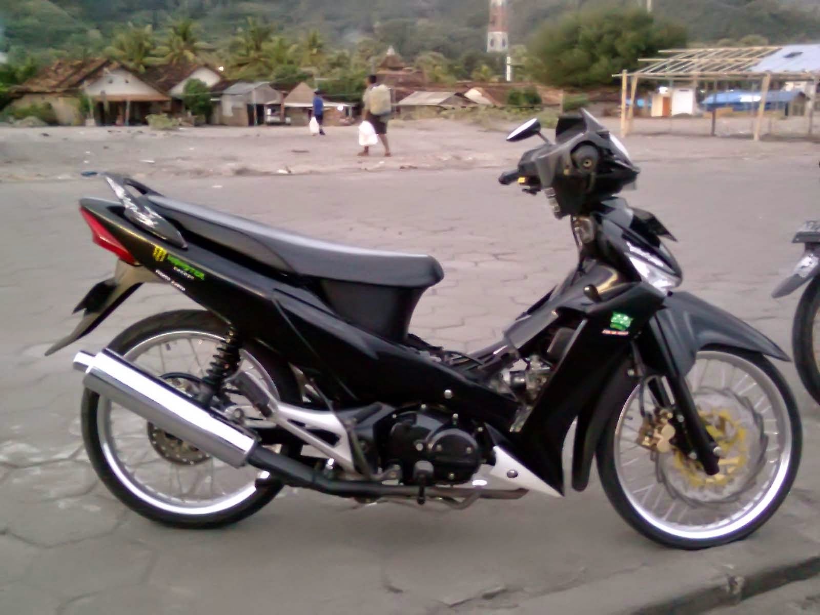 Download Modifikasi Motor Supra X 125 Tahun 2012 Terbaru Palm