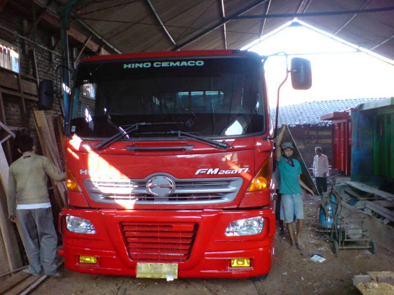 Kumpulan Foto Modifikasi  Truk  Indonesia Terbaru Modif 