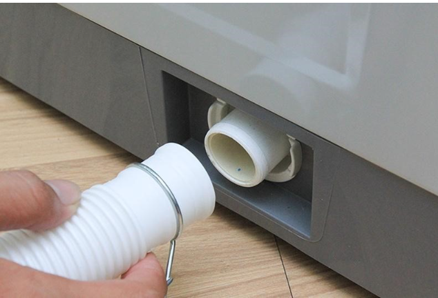 Bạn nên kiểm tra lại ống xả khi gặp mã lỗi U11.