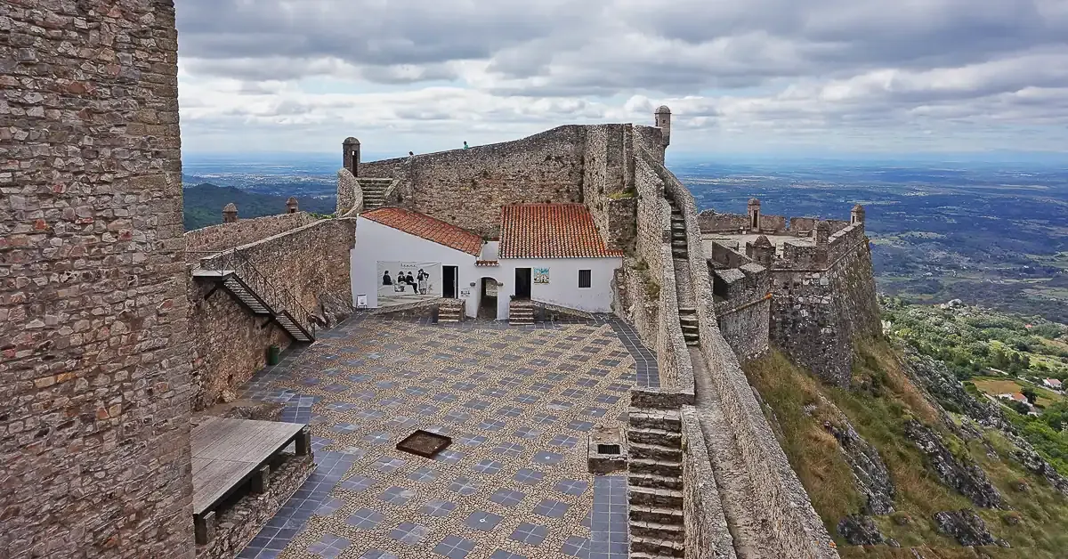 Marvão-no-alentejo-vale-uma-visita-atenta-O-que-conhecer-e-visitar-em-Marvão-com-o-Guia-Alentejo