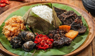 makanan khas cirebon nasi jamblang