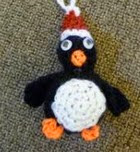 http://translate.google.es/translate?hl=es&sl=en&tl=es&u=http%3A%2F%2Fwww.jazmocrochet.still.id.au%2Ffurnishings%2Fpenguin-christmas-decoration%2F