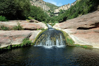 Cautivador paisaje en el cauce de la riera del Tenes en Sant  Miquel del Fai