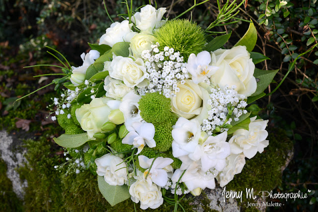 bouquet de la mariée couleur blanc et vert photo
