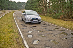 Ford's engineers create the worst road in the world...for a good reason