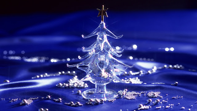 Free Download Christmas Tree HD Wallpapers for iPhone 5