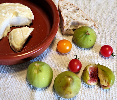 figues, tomate, fromages