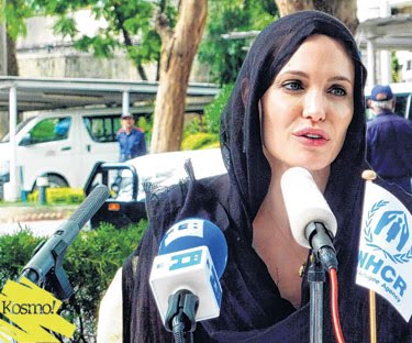 Jolie kutuk cadangan bakar al-Quran