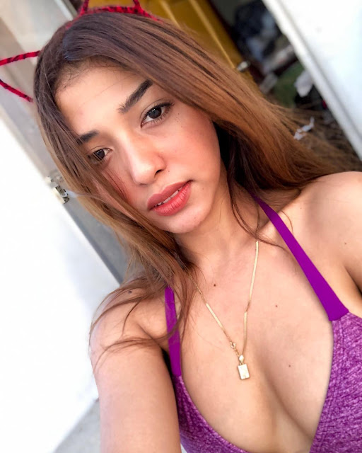 Maricon Escosis – Prettiest Philippines Model in Bikini Tops Instagram Photos