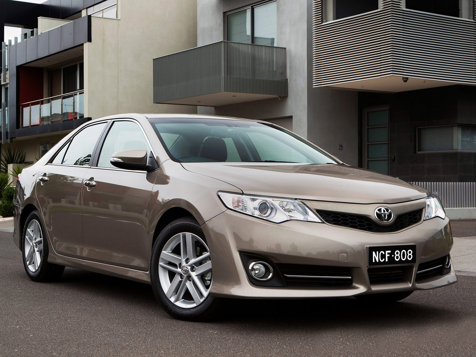 Gambar Mobil TOYOTA Camry AU Version 2012