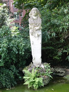 2016.08.05-011 statue d'Eugène Noël