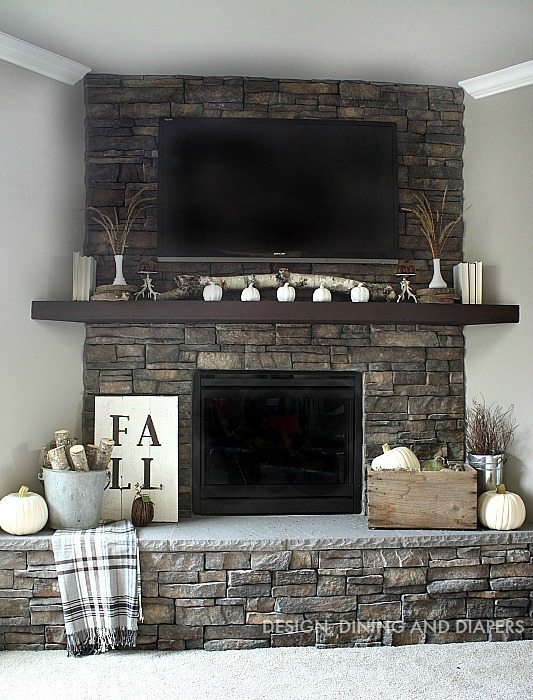 How to decorate a rustic pacific northwest farmhouse mantle for fall