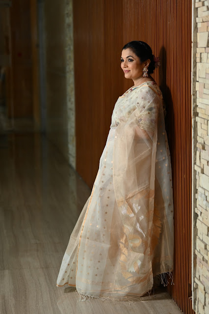 Gold Kora silk saree with a magnificent pallu