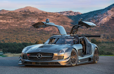 Mercedes-Benz SLS AMG GT3 45th Anniversary (2012) Front Side 1