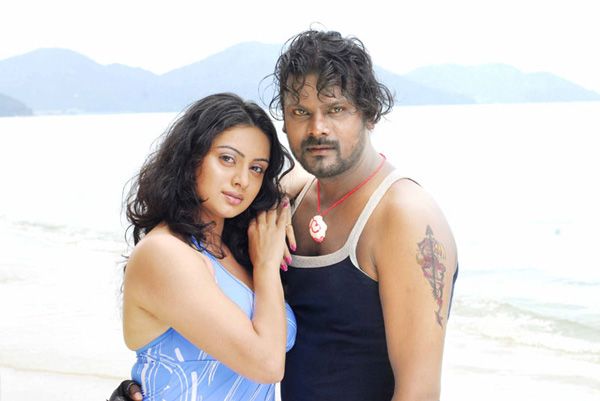 Aadu Aata Aadu Kannada Hot Movie Stills glamour images