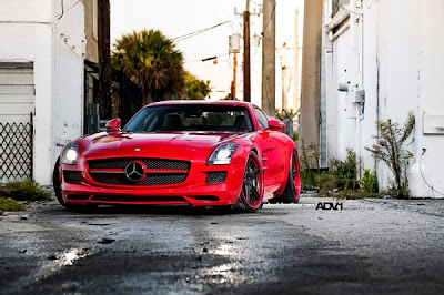 Mercedes SLS AMG