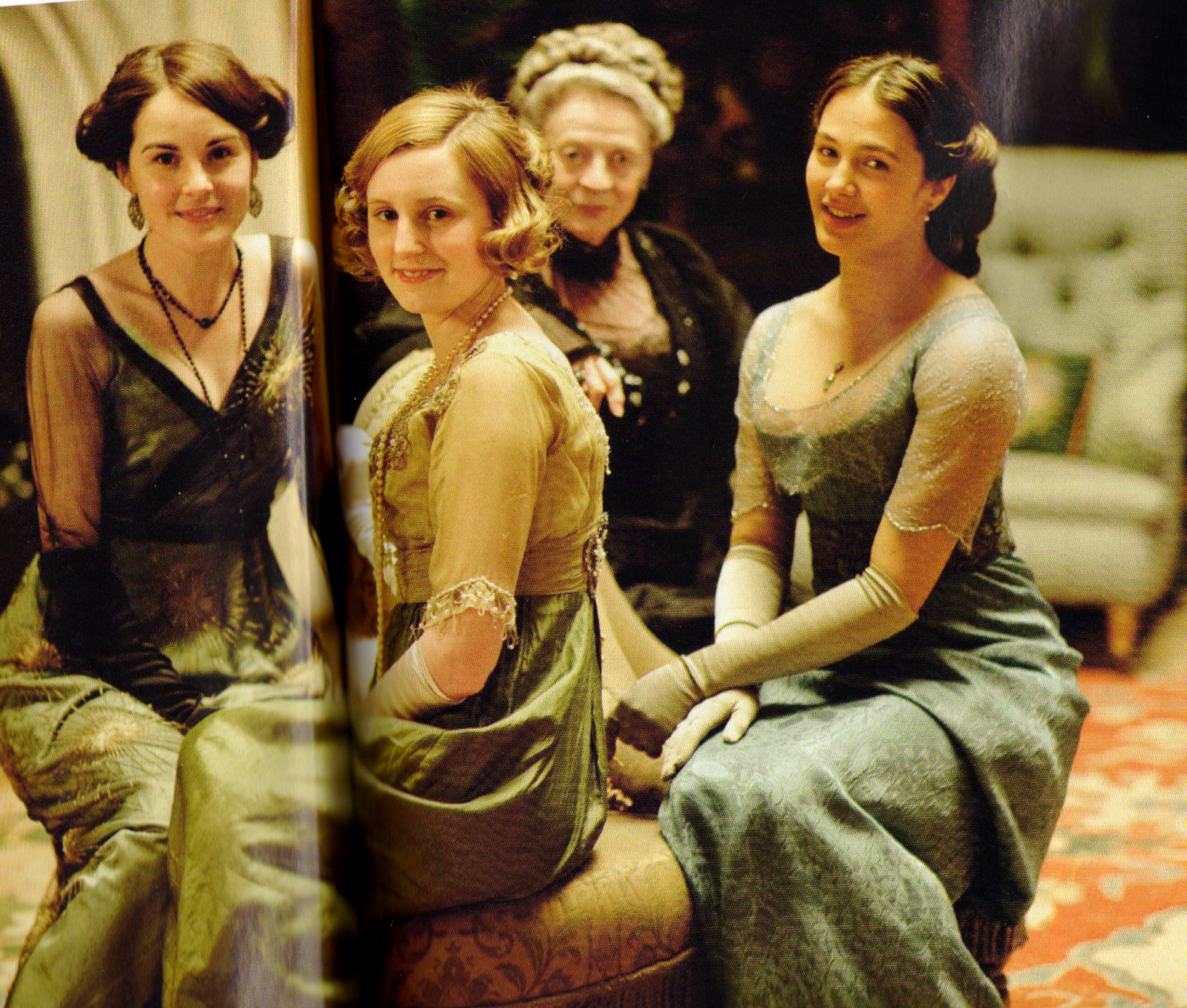 Downton Abbey - pictures of cast on set