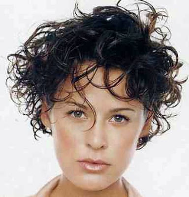 Celebrity Short Curly Wave Haircut