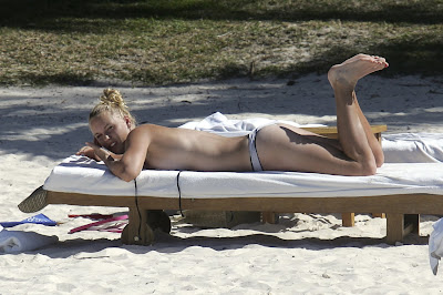 Caroline Wozniacki Topless Bikini