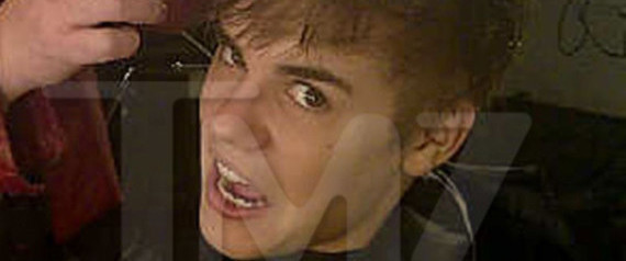 miley cyrus haircut 2011. justin forjustin biebers new , pictures of headlines dont A new haircut new cd cover You do not already know, the headlines You do for hair photos justin