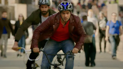 Varun Dhawan Sport Bicycle Ride Image In Judwaa 2