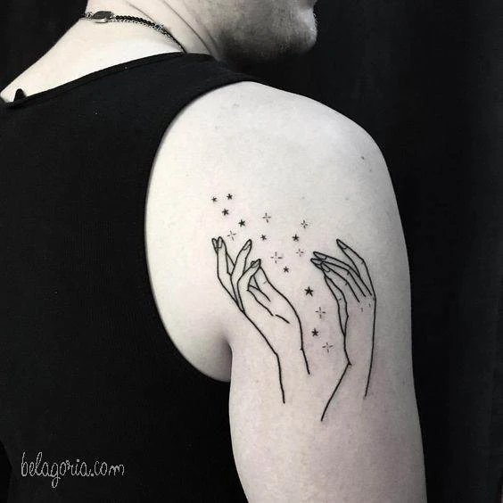 tatuajes de estrellas elegantes para mujeres