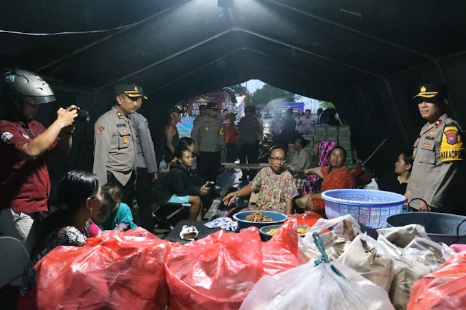 Polres Mojokerto Kota Dirikan Posko Tanggap Bencana dan Beri Bantuan Sembako untuk Warga Terdampak Banjir