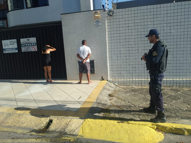 Após roubar um motorista de ônibus, casal é preso no RN