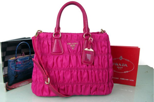 Latest Womenâ€™s Prada Handbags 2013 Collection
