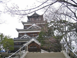 Napak Tilas Aspek Sejarah Istana Hiroshima