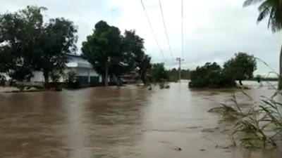 Ditengah Pandemic, Cilallang Pinrang Dikepung Banjir Dan Tanggul Jebol