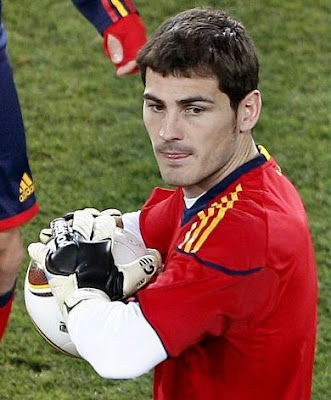 estilos de barba. Iker Casillas se rapó la arba