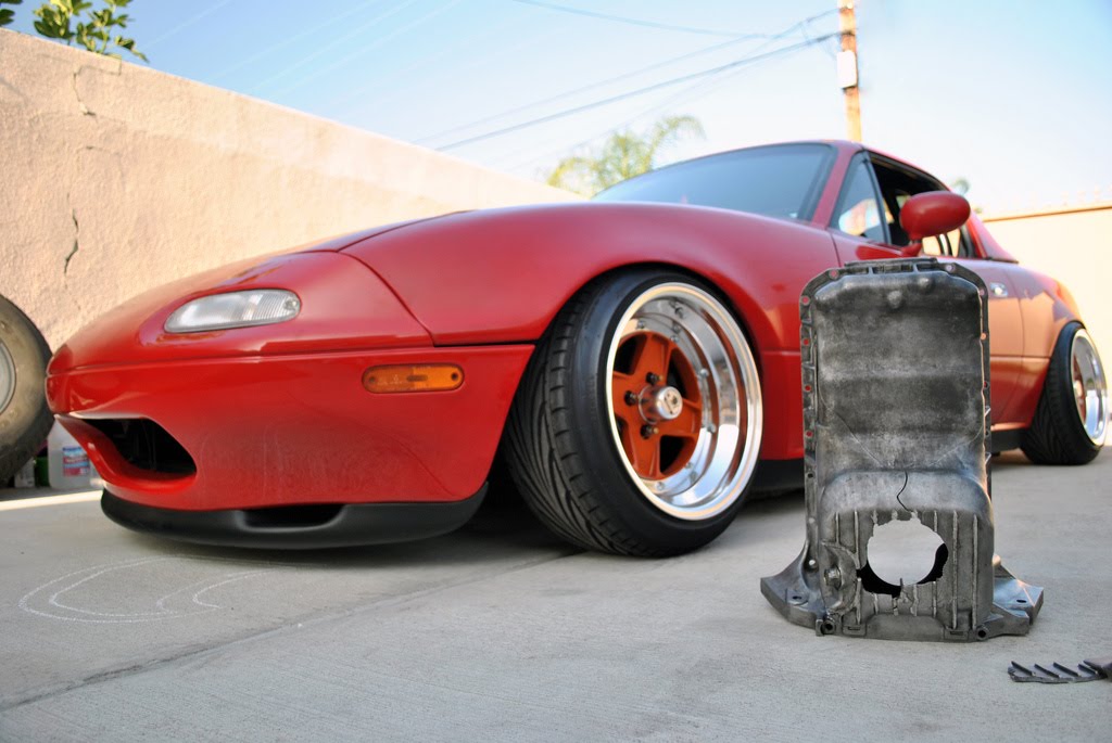 Tunnisteet hellaflush low Mazda Miata stance strech