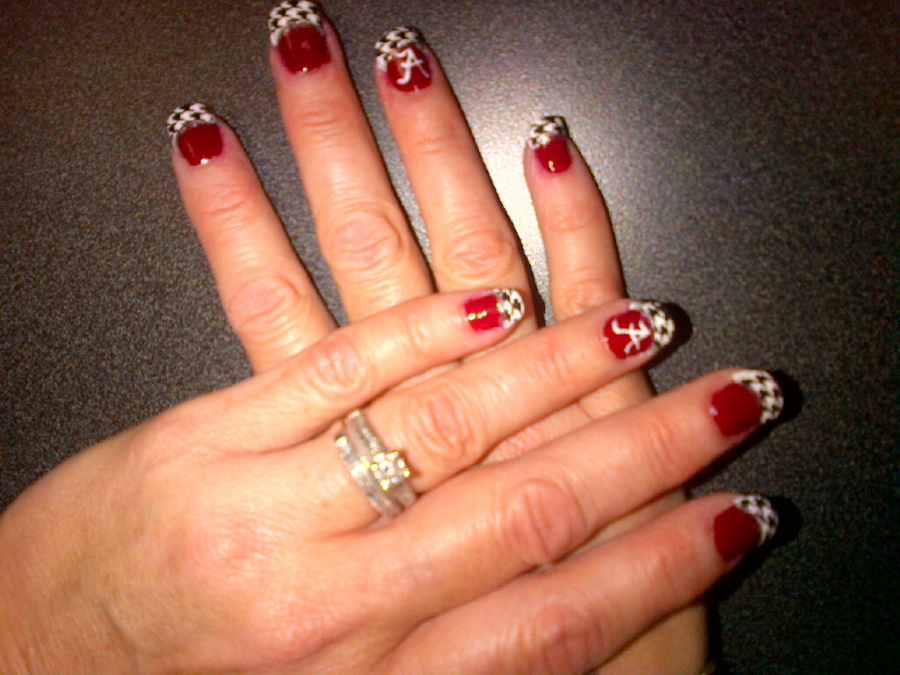 Roll Tide nails | Alabama nails, Football nail designs, Nails