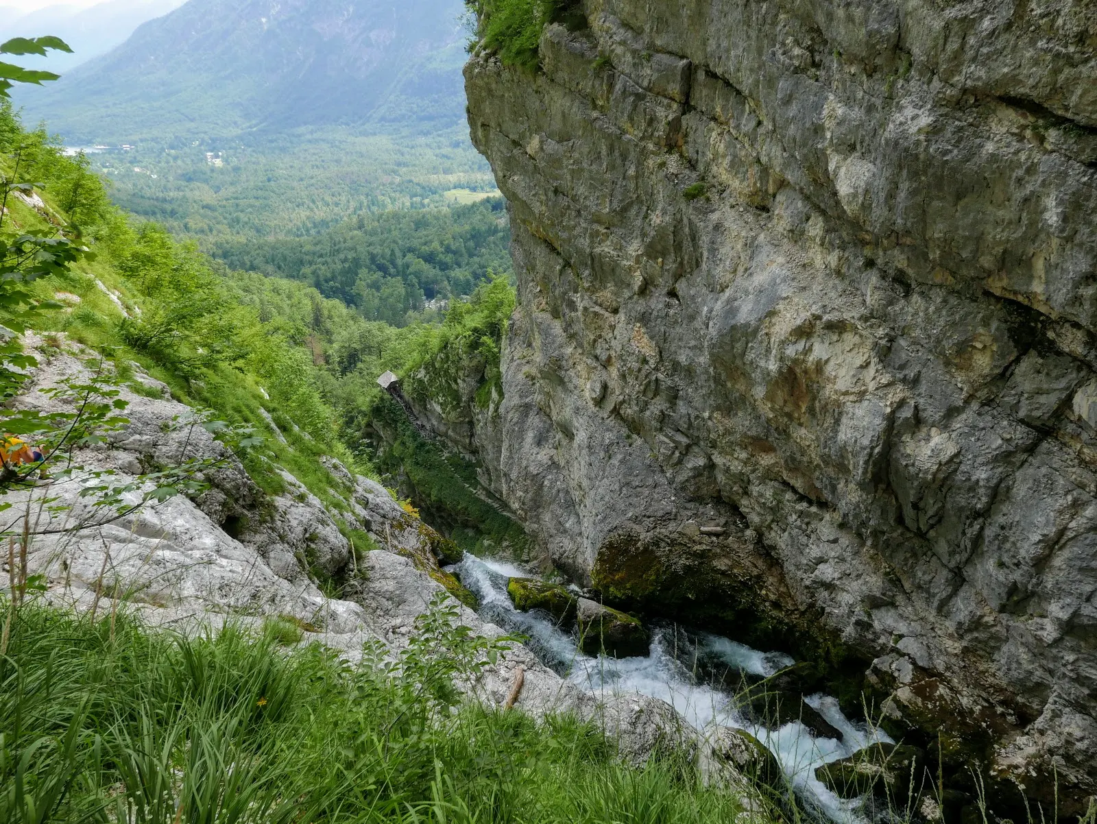 słowenia, słowenia atrakcje, słowenia atrakcje turystyczne, ałowenia jezioro, słowenia jezioro bohinj, alpy julisjkie, szczyty alp, alpy na pierszy raz, słowenia góry, słowenia atrakcje, słowenia szlaki, słowenia via ferraty