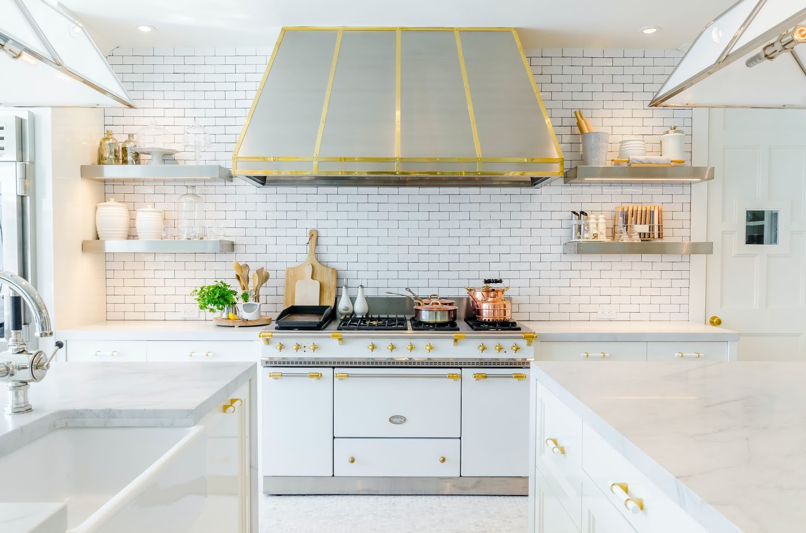 10 Model  Desain  Dapur  Minimalis Modern Dengan Kitchen Set 