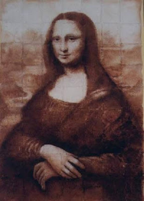 Funny Mona Lisa Recreations Seen On lolpicturegallery.blogspot.com