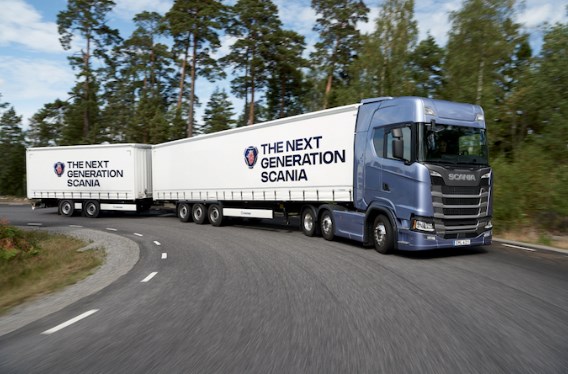 gambar truk gandeng Scania Monster Trucks