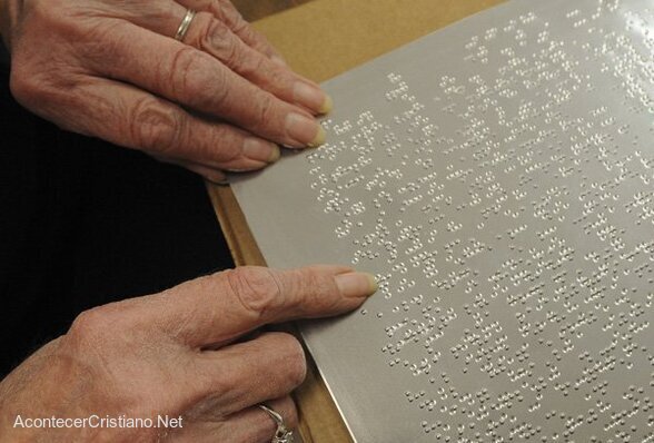 Aprendiendo Braille con la Biblia