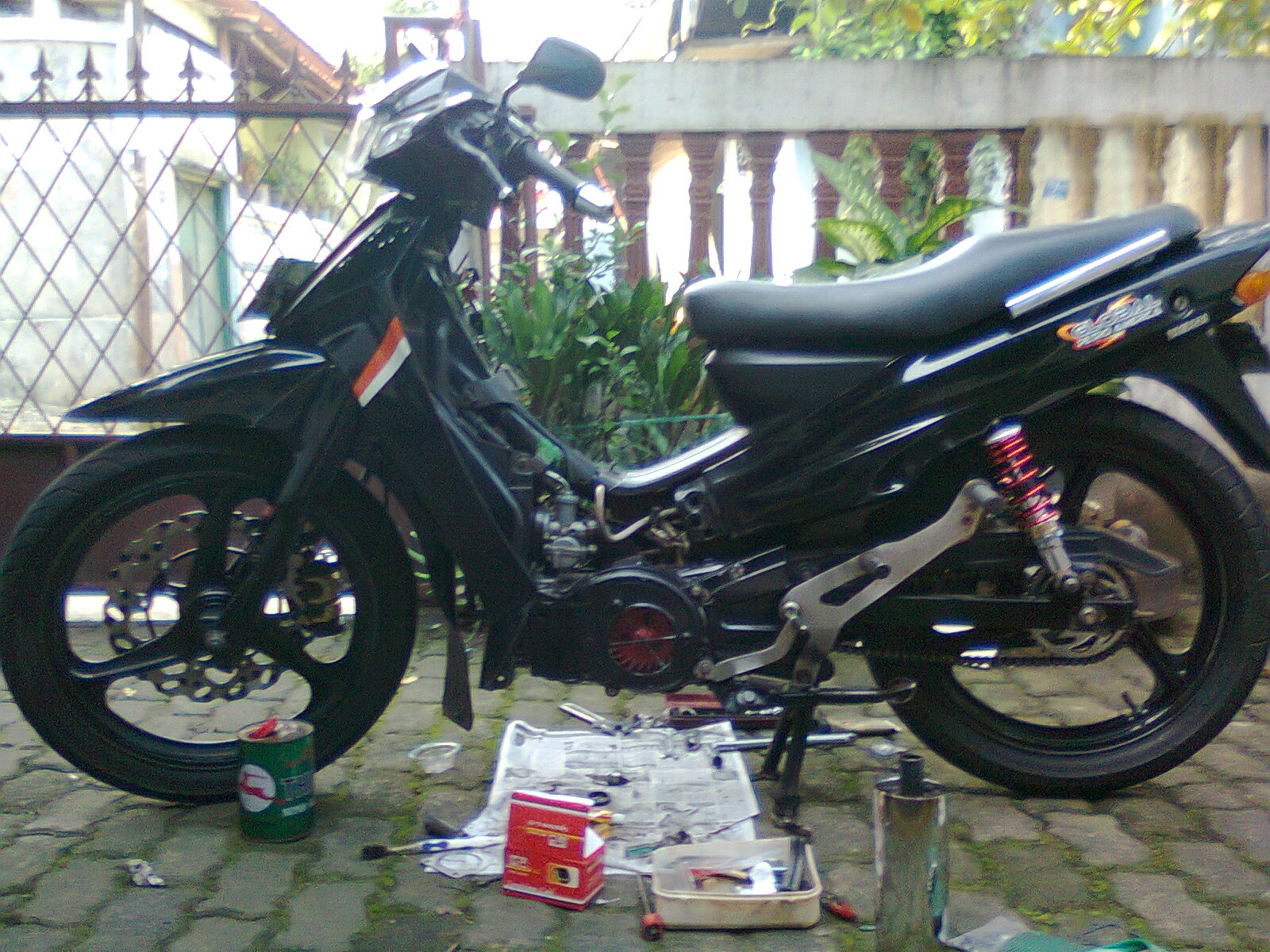 Modif Yamaha F1zr