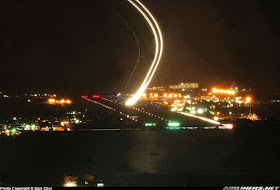 Skyline Jejak Pesawat di rubah Menjadi sebuah Seni oleh Fotographer - Jurukunci4.blogspot.com