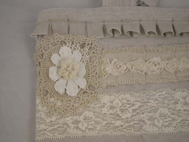 lace bag by Karen of Roosterhead Designs (detail)