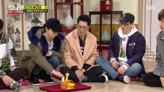 Running Man Episod 332 - episod pertama selepas kekecohan Jihyo&Jongkook ditendang keluar