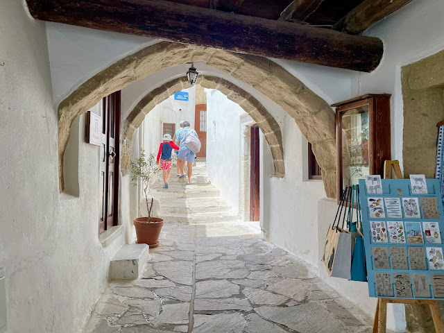 Naxos gezilecek yerler Kale içi sokakları