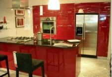 Kitchen set bergaya moderen dengan finising cat duco clear merah