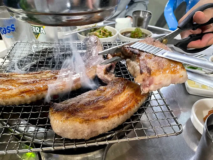 대구 비산동 참숯구이 삼겹살 '기찻길삼겹살'