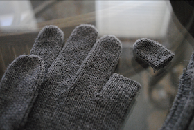 6footSALLY: DIY Fingerless Gloves