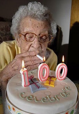 Funny Birthday Cake on Labels  Funny Birthday Photos   Funny Smoking Photos