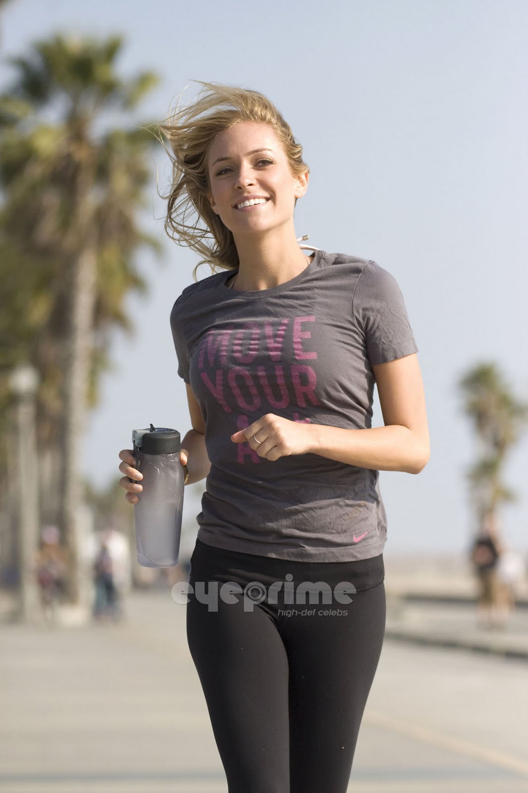 Jodriart: Kristin Cavallari Goes For A Morning Run in 