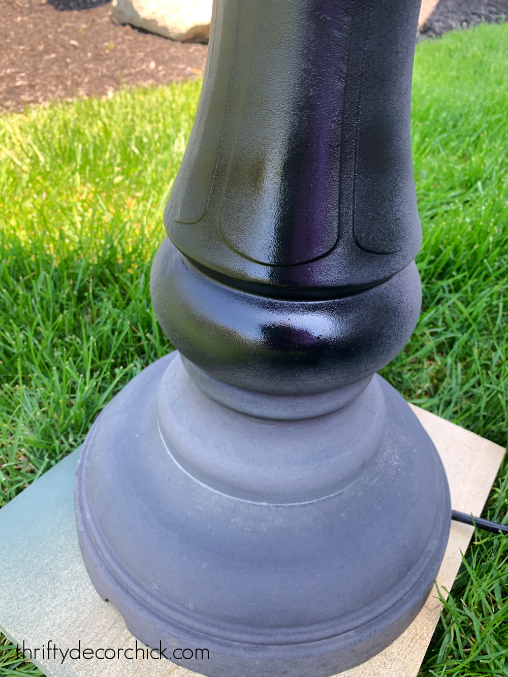 How To Spray Paint Metal Outdoor Furniture To Last A Long Time - H2OBungalow